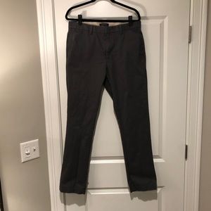 Banana Republic Men’s Aiden Chino Pants